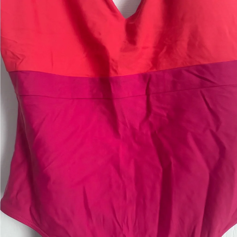 Summersalt The Ruffle Backflip - Picture 7 of 11